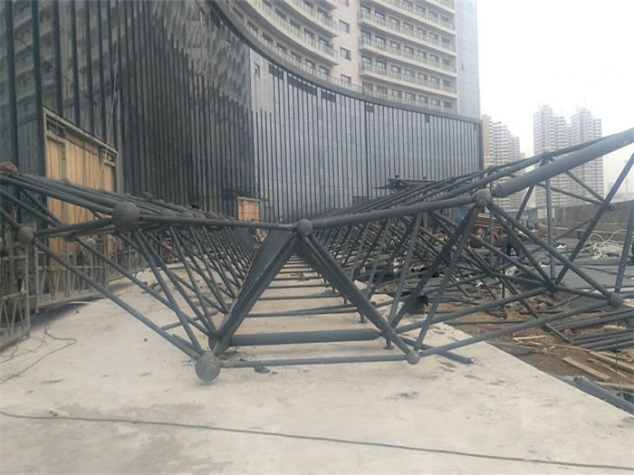 内蒙古万豪酒店雨棚网架